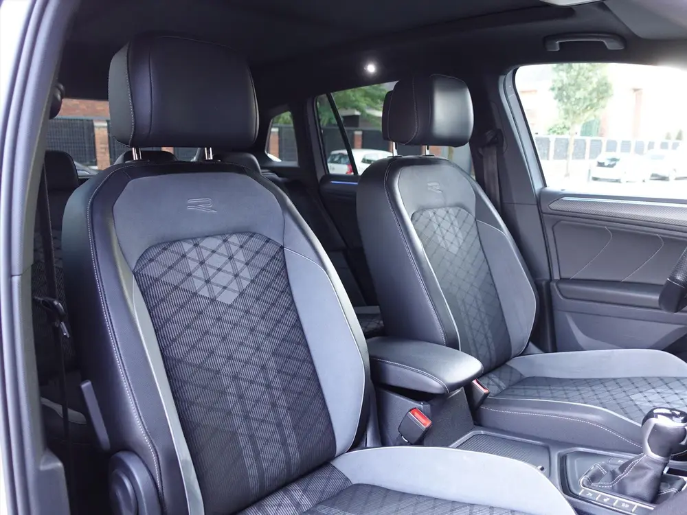 Volkswagen Tiguan 1.5 TSI DSG R-Line Black Style RIJKLAAR/TR uit 2021, foto 16