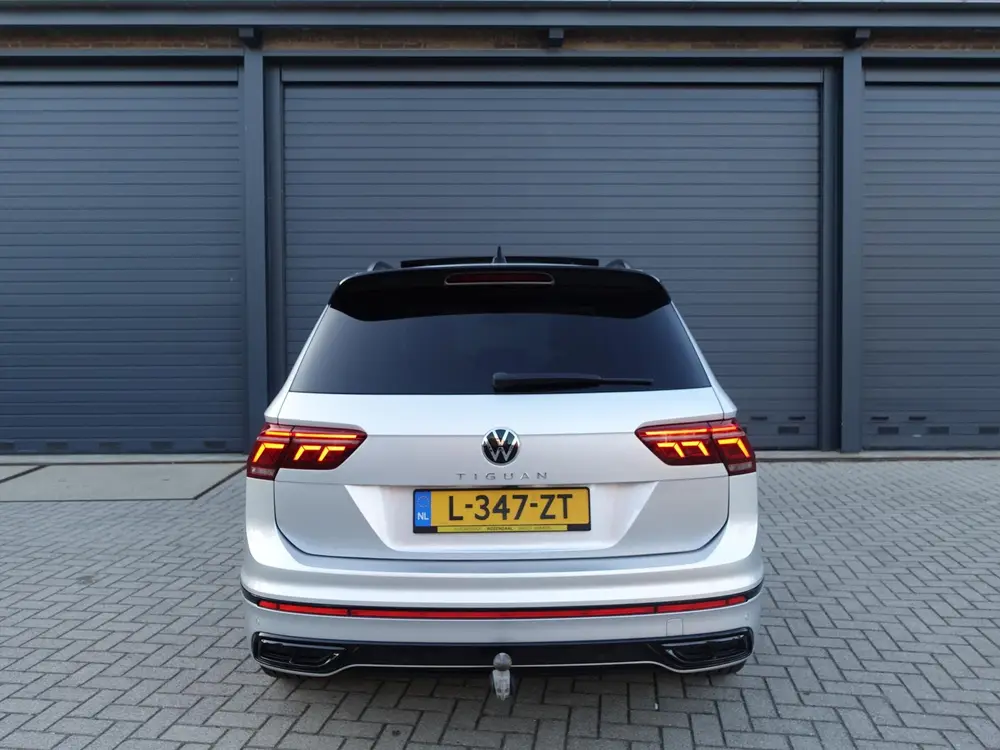 Volkswagen Tiguan 1.5 TSI DSG R-Line Black Style RIJKLAAR/TR uit 2021, foto 4