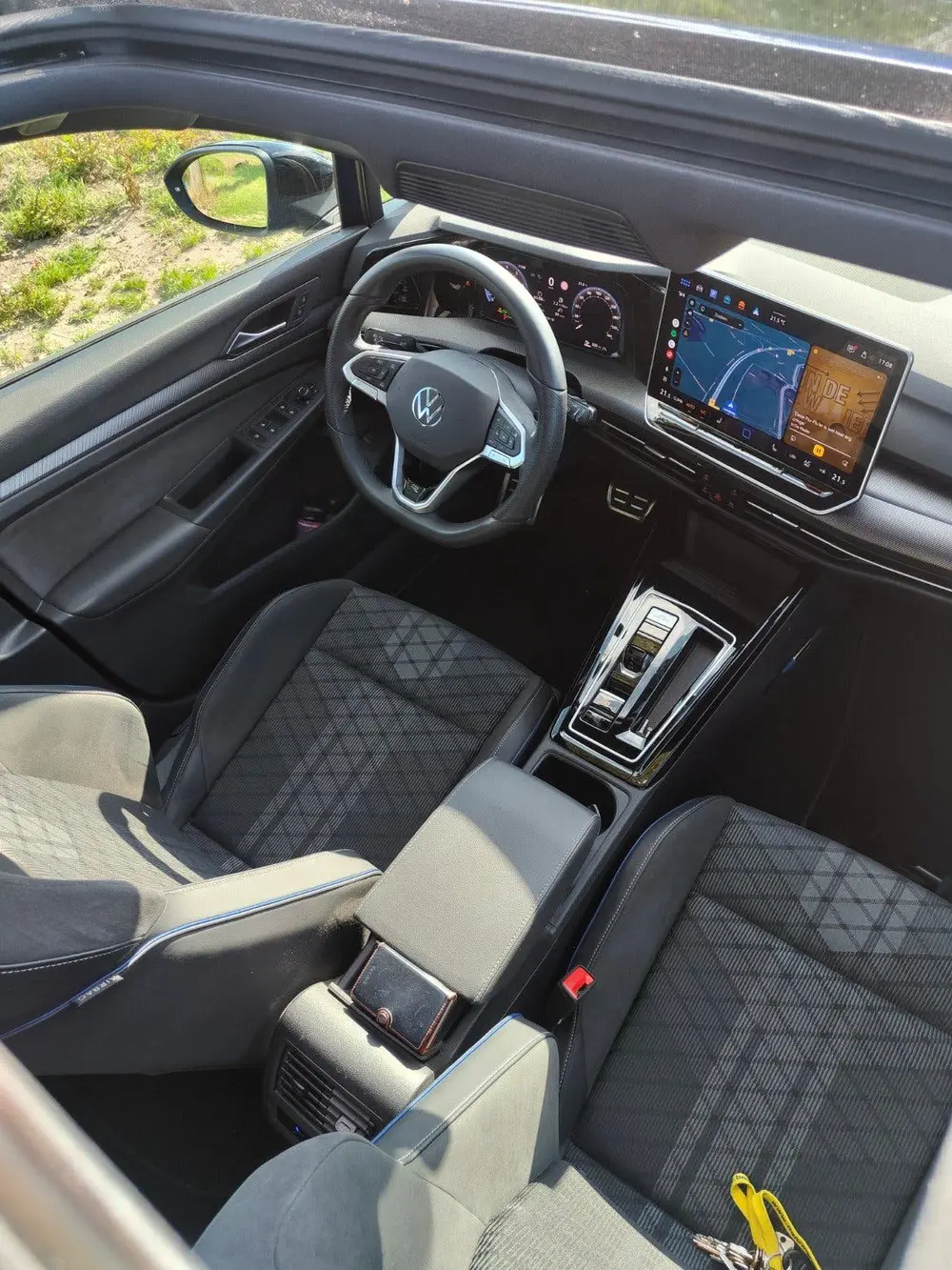 Volkswagen Golf 8.5 variant 1.5e TSI black Line/R-line . uit 2024, foto 14