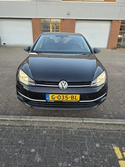 Volkswagen Golf VII Golf 1.0 TSI 115pk 7-DSG 5D 2019 Zwart NAP NL. uit 2019
