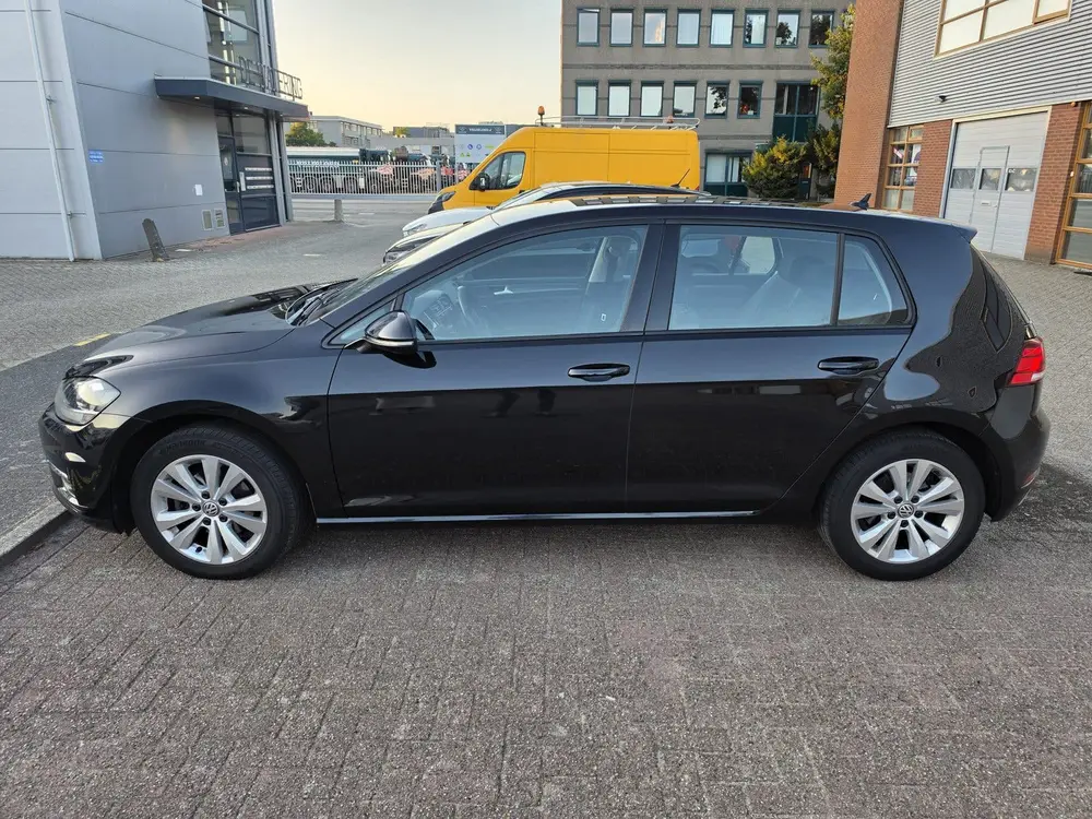 Volkswagen Golf VII Golf 1.0 TSI 115pk 7-DSG 5D 2019 Zwart NAP NL. uit 2019, foto 3