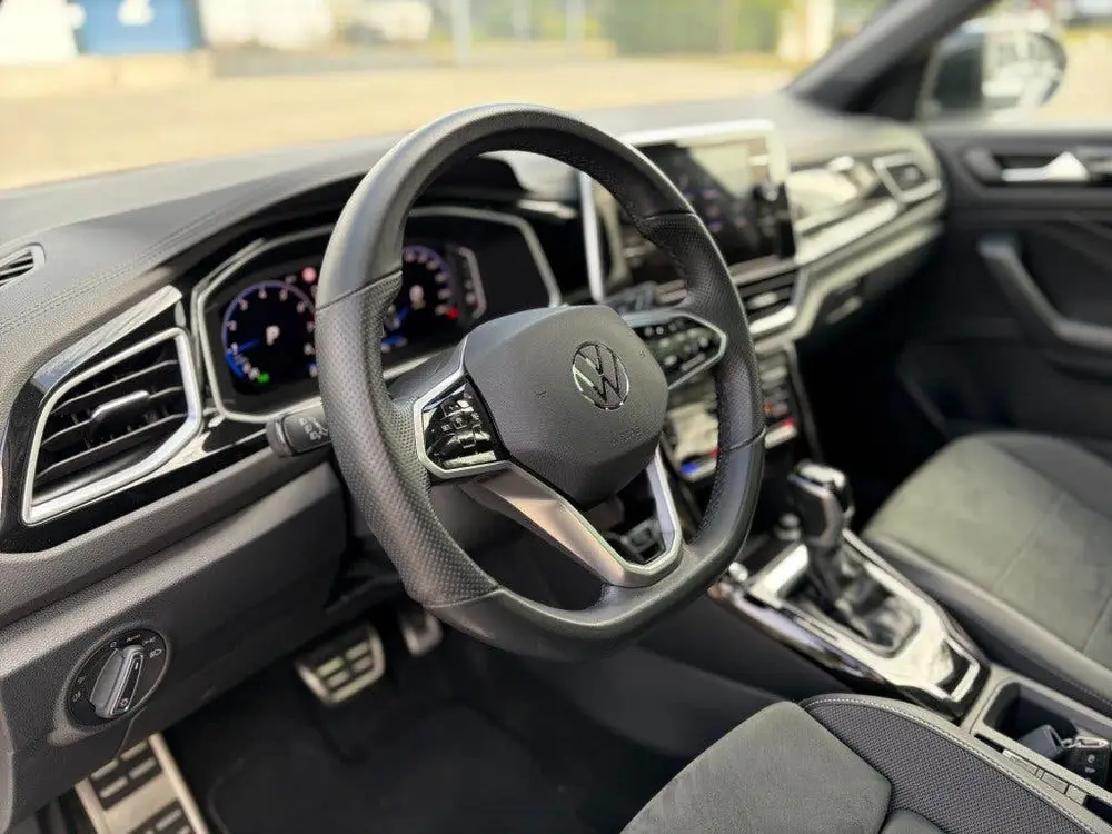 Volkswagen T-ROC 1.5 TSI R-Lne uit 2022, foto 11