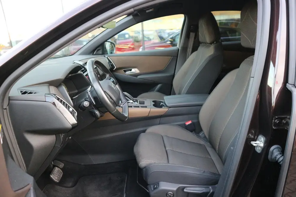 DS Automobiles 7 Crossback DS 7 Crossback 1.6 PureTech Business AUTOMAAT NAVI CLIMA CRU uit 2019, foto 11