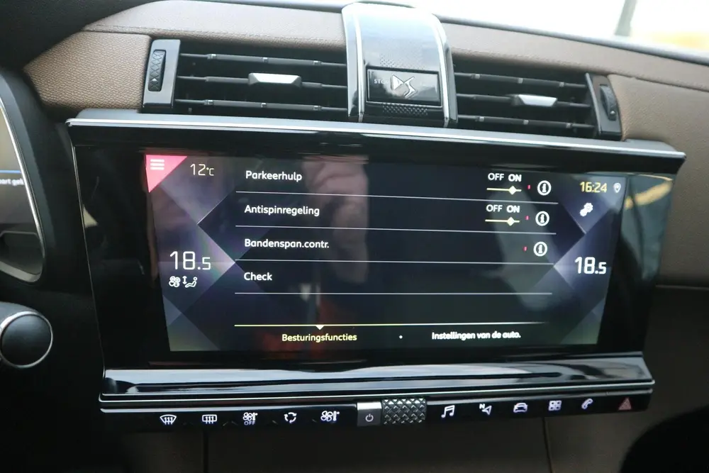 DS Automobiles 7 Crossback DS 7 Crossback 1.6 PureTech Business AUTOMAAT NAVI CLIMA CRU uit 2019, foto 19