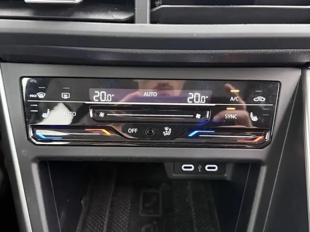 Volkswagen Polo 1.0 TSI Life Business ACC | CARPLAY | NAVI | uit 2022, foto 17