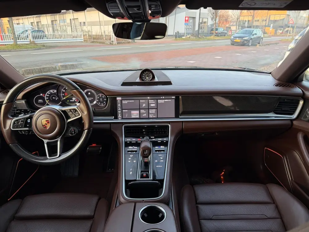 Porsche Panamera 2.9 4 E-Hybrid Carbon|360CAM uit 2019, foto 2