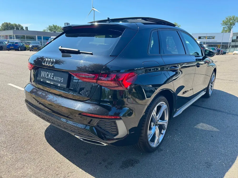 Audi A3 40 TFSI e 3X S Line Pano Leder Massage Ele uit 2021, foto 3