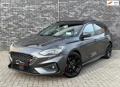 Ford Focus 2.3 EcoBoost ST-3 Pano uit 2019