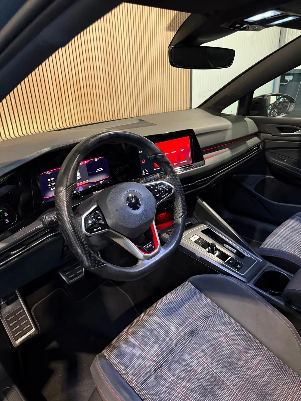 Volkswagen GOLF 2.0 TSI GTI|Pano|Keyless|ACC|Camera uit 2021, foto 9