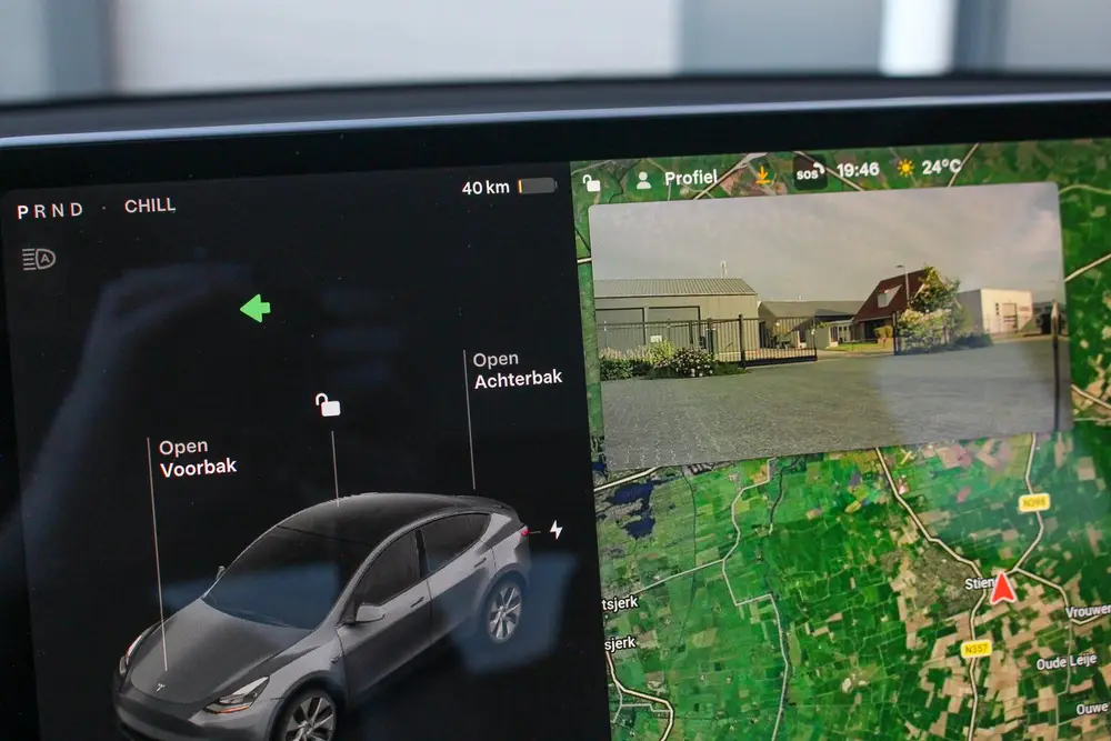 Tesla Model Y Long Range AWD 75 kWh uit 2021, foto 20