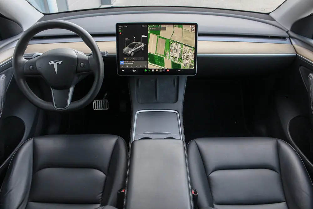 Tesla Model Y Long Range AWD 75 kWh uit 2021, foto 8