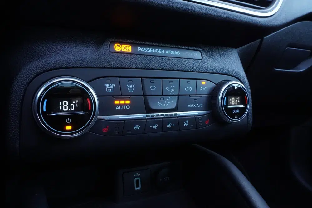 Ford Focus 1.5 EcoBoost 150PK Vignale+Led+Volleder+Na uit 2019, foto 15