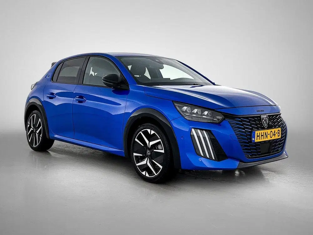 Peugeot 208 1.2 Hybrid 145pk GT Automaat uit 2025, foto 2