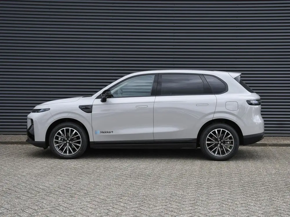 Leapmotor B10 Design Hybrid EV 18.8kWh 218pk Automaat PA uit 2026, foto 3