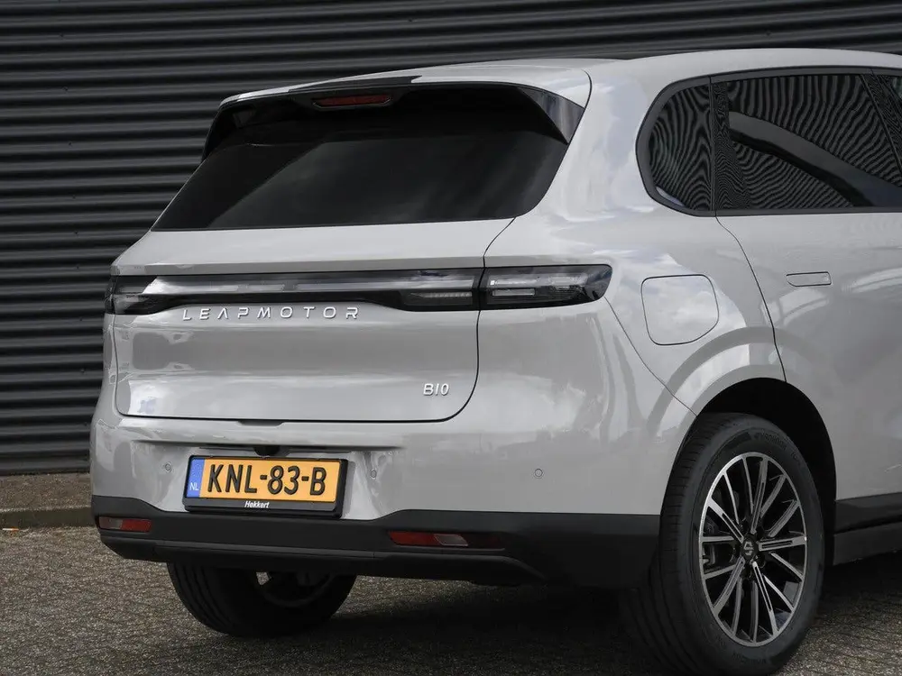 Leapmotor B10 Design Hybrid EV 18.8kWh 218pk Automaat PA uit 2026, foto 6