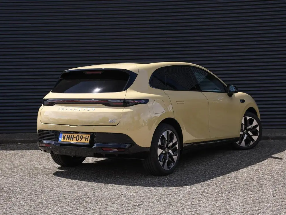 Leapmotor B05 ProMax Design 67.1kWh 218pk Automaat PANO-DAK uit 2026, foto 9