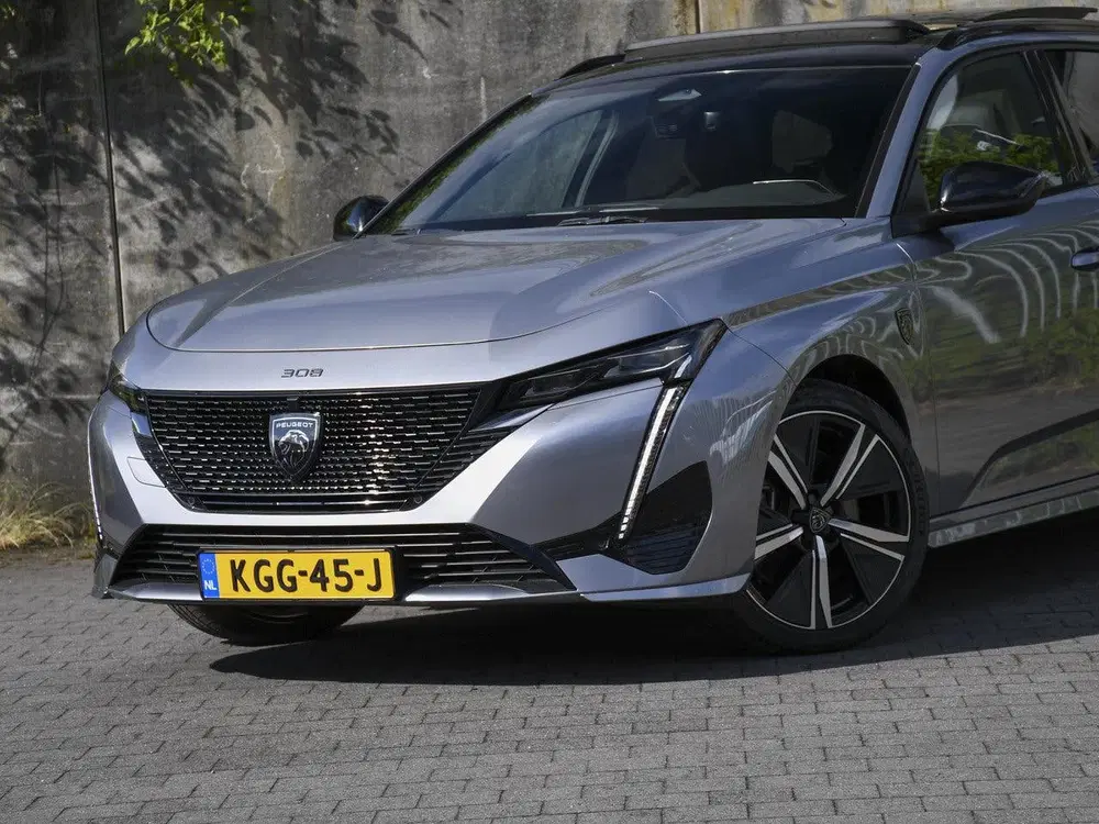 Peugeot 308 SW GT 1.6 Plug-in Hybrid 225pk Automaat PA uit 2023, foto 2
