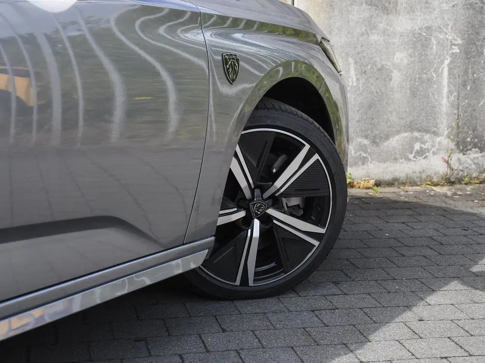 Peugeot 308 SW GT 1.6 Plug-in Hybrid 225pk Automaat PA uit 2023, foto 8