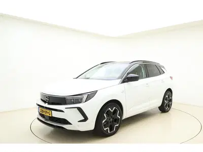 Opel Grandland 1.2 Turbo Ultimate uit 2024