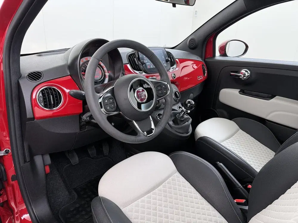 Fiat 500 1.0 Hybrid Dolcevita uit 2022, foto 17