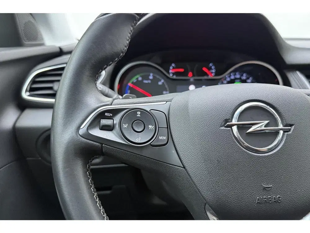 Opel Grandland X 1.6 Turbo Hybrid Innovation uit 2020, foto 20
