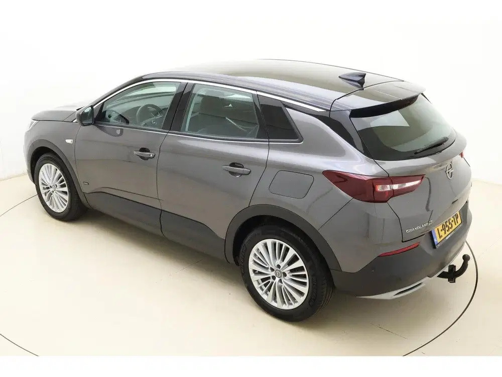 Opel Grandland X 1.6 Turbo Hybrid Innovation uit 2020, foto 4