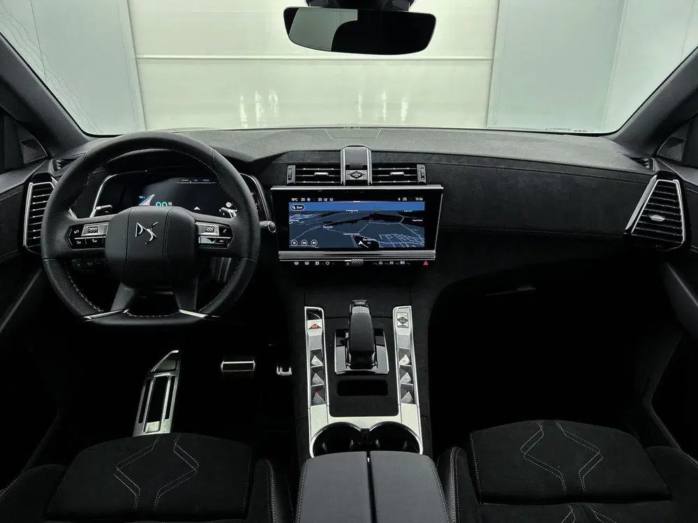 DS Automobiles DS 7 DS DS 7 SUV Edition France Hybrid 225 pk A uit 2025, foto 10