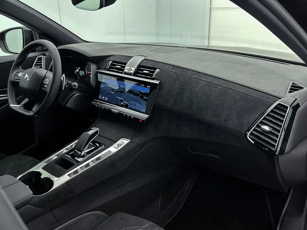 DS Automobiles DS 7 DS DS 7 SUV Edition France Hybrid 225 pk A uit 2025, foto 12