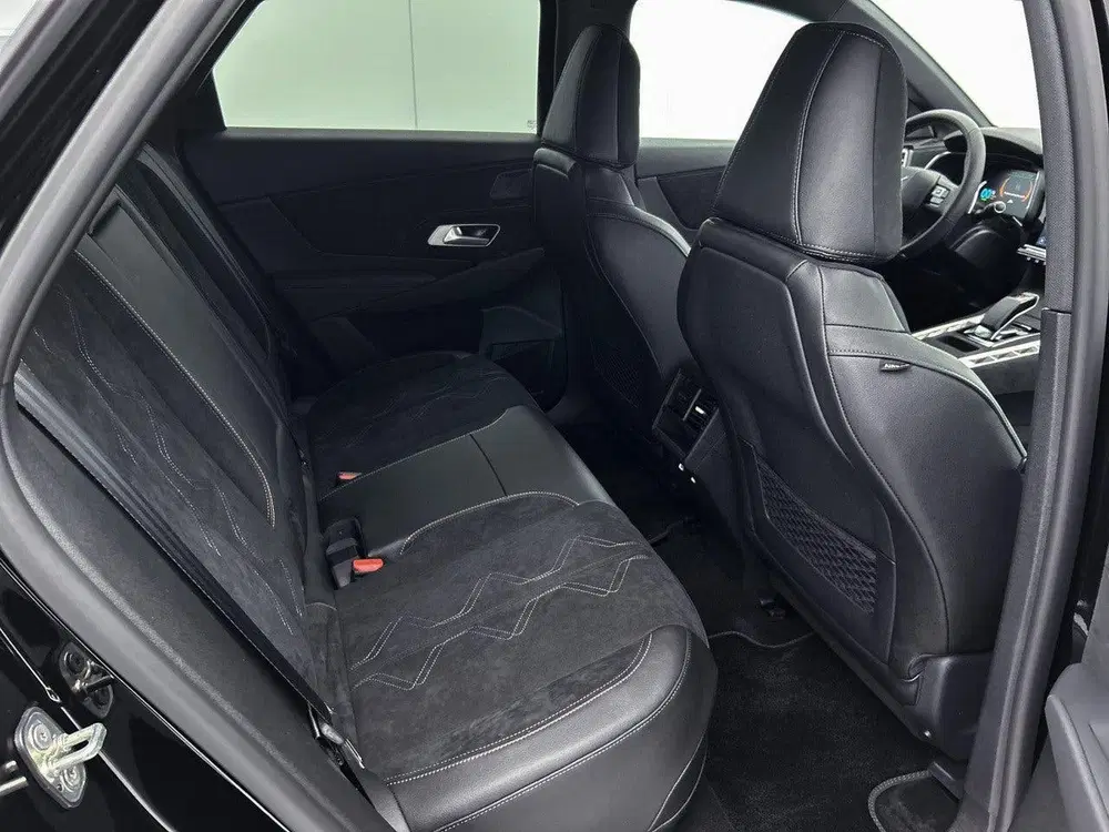 DS Automobiles DS 7 DS DS 7 SUV Edition France Hybrid 225 pk A uit 2025, foto 13