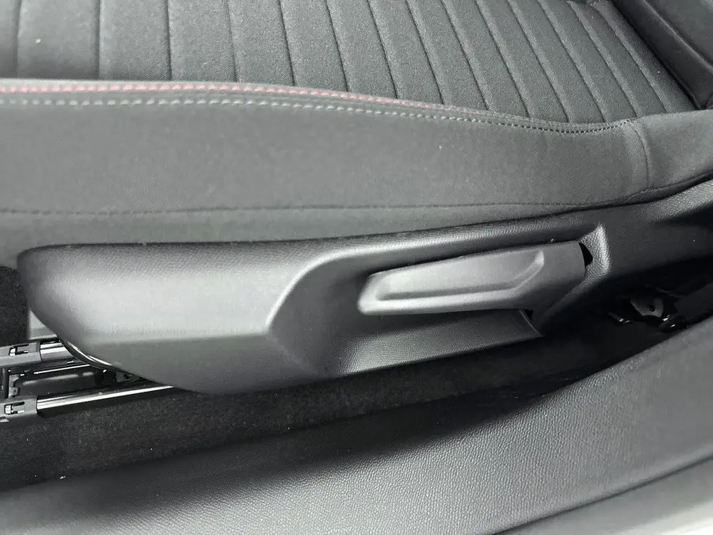 Lancia Ypsilon 1.2 Turbo Hybrid HF Line | HF Line | Apple Ca uit 2025, foto 18