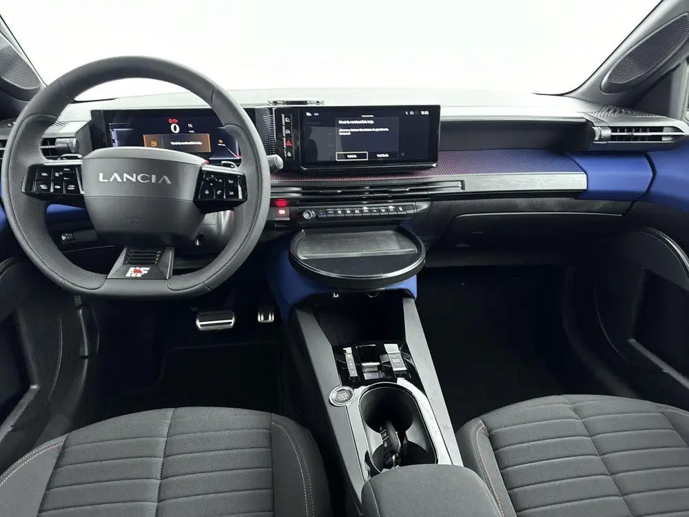 Lancia Ypsilon 1.2 Turbo Hybrid HF Line | HF Line | Apple Ca uit 2025, foto 9