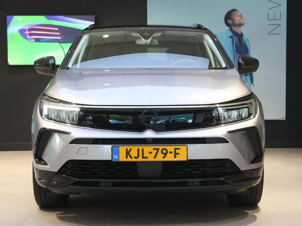 Opel Grandland SUV GS Line 130 pk Automaat uit 2024, foto 5