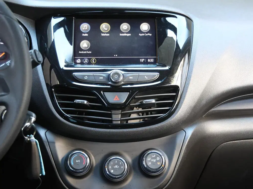 Opel Karl Rocks Online Edition 75pk uit 2019, foto 14