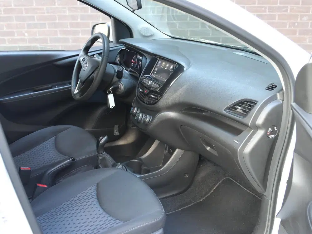 Opel Karl Rocks Online Edition 75pk uit 2019, foto 9