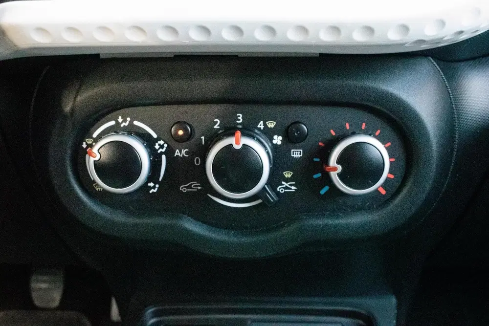 Renault Twingo 1.0 SCe Limited uit 2021, foto 13