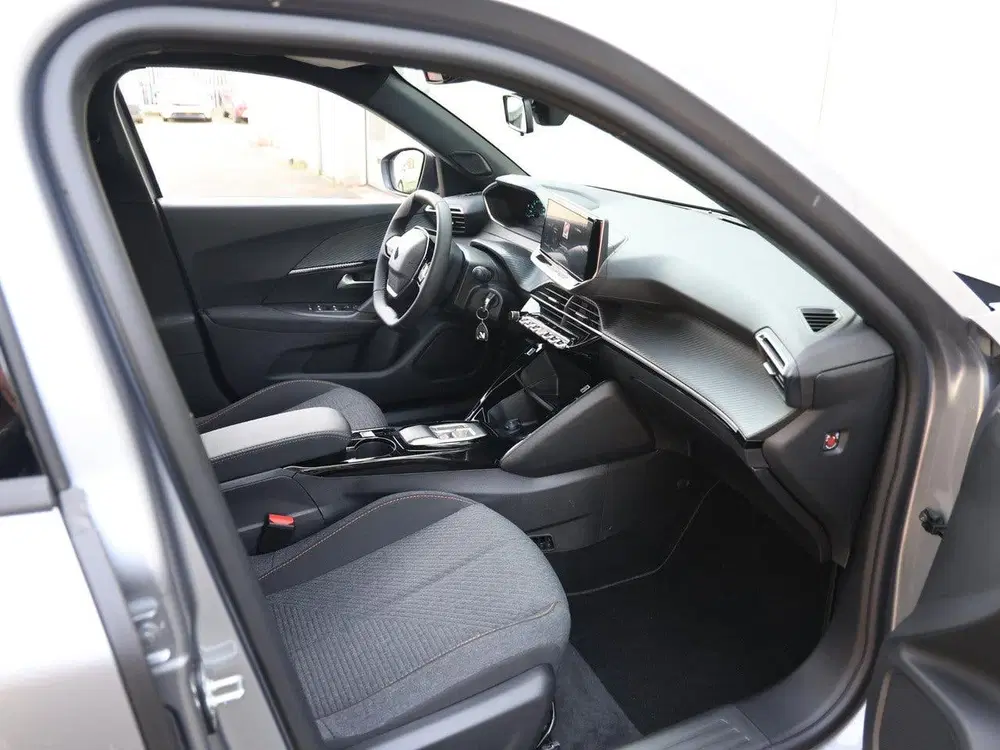 Peugeot 2008 EV Business 54 kWh uit 2025, foto 9