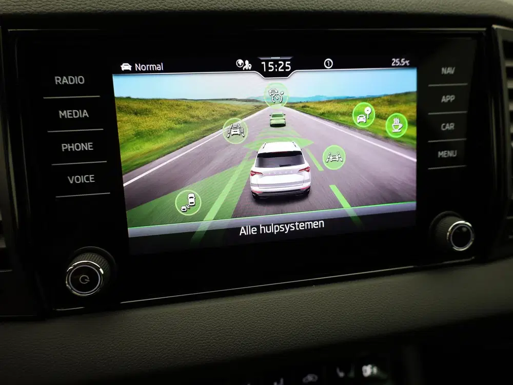 Skoda Karoq 1.5 TSI ACT Sportline Business uit 2024, foto 8