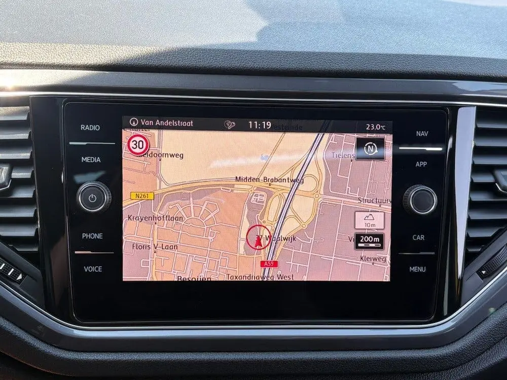 Volkswagen T-ROC 1.5 TSI AUT. ACT 150PK R-LINE SPORT PANO-DA uit 2020, foto 7
