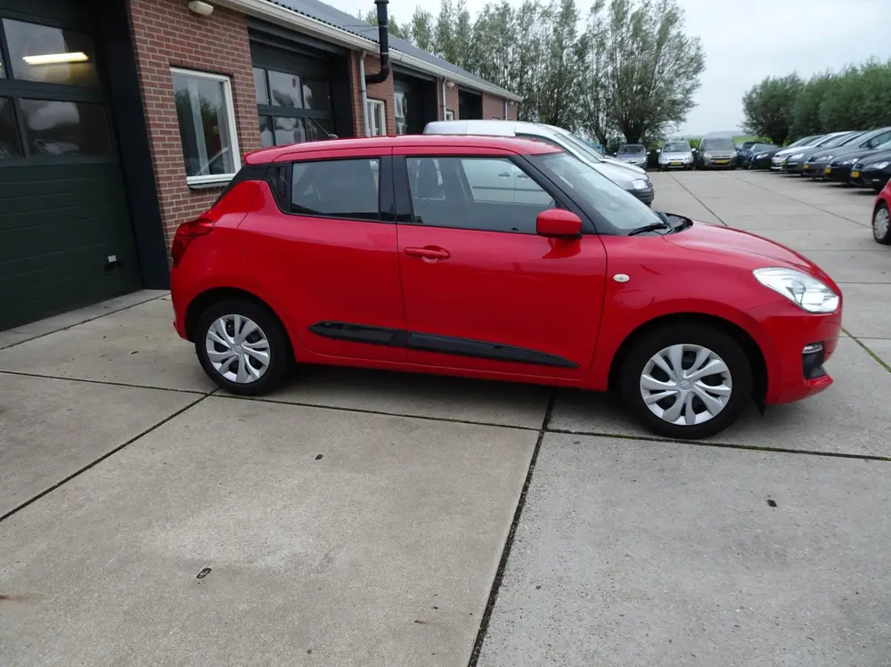Suzuki Swift 1.2 Comfort uit 2019, foto 15