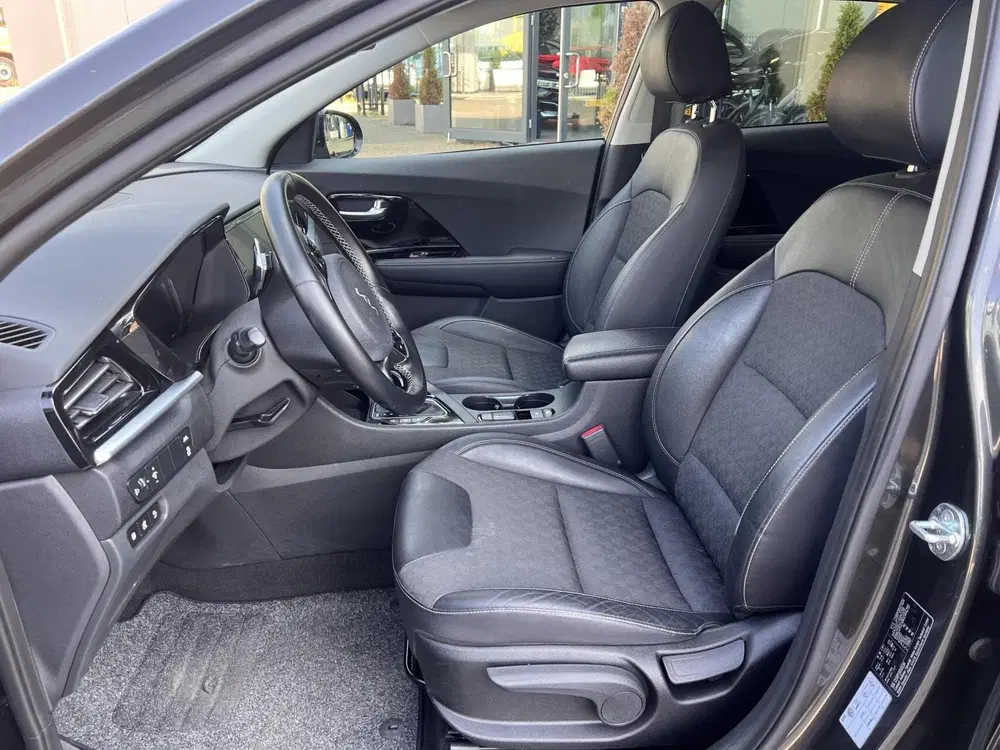Kia Niro 1.6 GDi PHEV DynamicLine Clima Cruise NAV uit 2022, foto 18