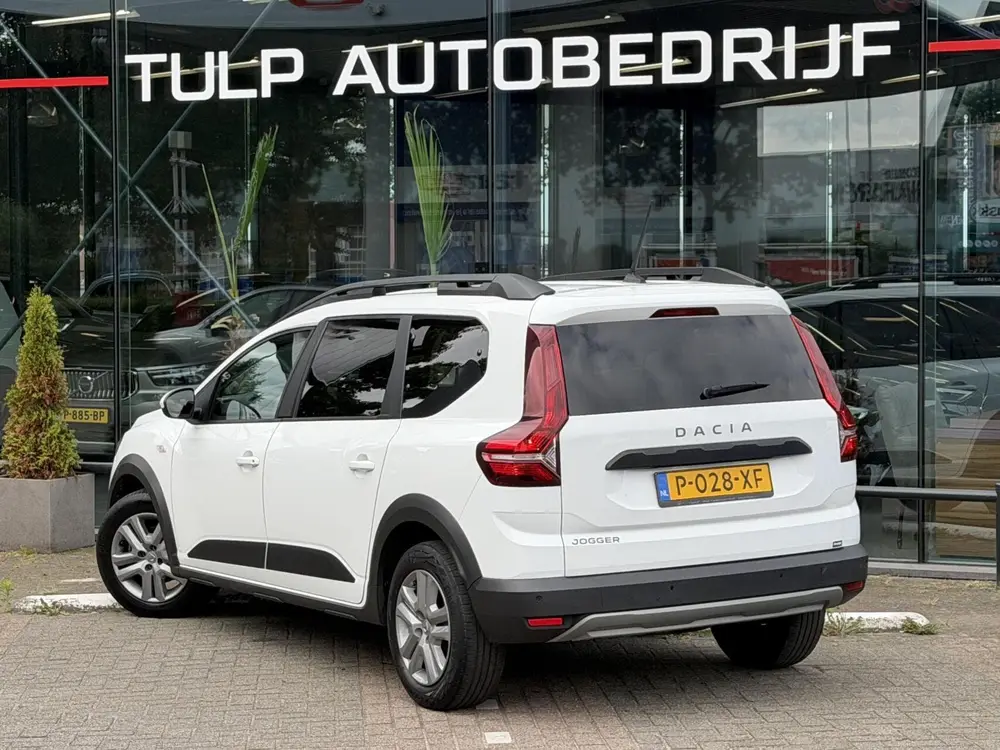 Dacia Jogger 1.0 TCe Bi-Fuel Comfort 7p. Airco Cruise N uit 2022, foto 3