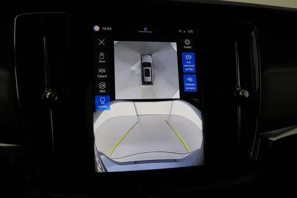 Volvo V90 T8 Plus Dark uit 2024, foto 12