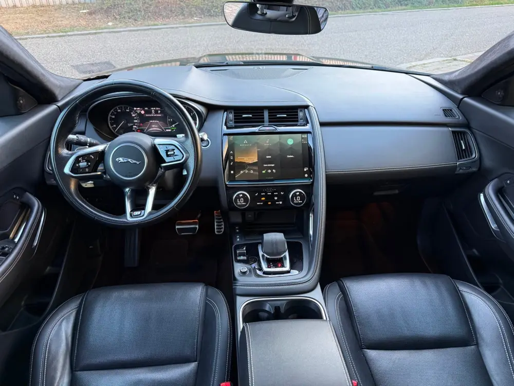 Jaguar E-Pace 1.5 P300e AWD R-Dynamic S *PANORAMA-LEDER-TREK uit 2021, foto 6