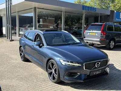 Volvo V60 T8 AWD Inscription Panorama HeadUp 360 (bj uit 2019