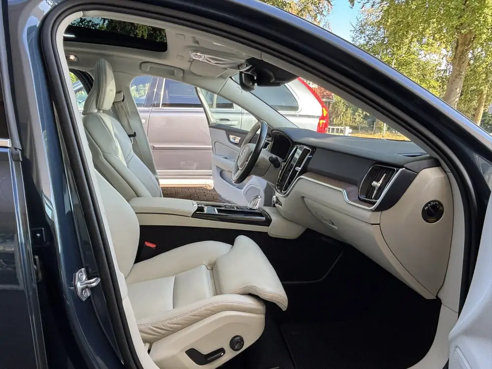 Volvo V60 T8 AWD Inscription Panorama HeadUp 360 (bj uit 2019, foto 14