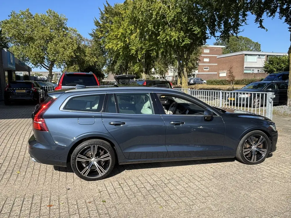 Volvo V60 T8 AWD Inscription Panorama HeadUp 360 (bj uit 2019, foto 3