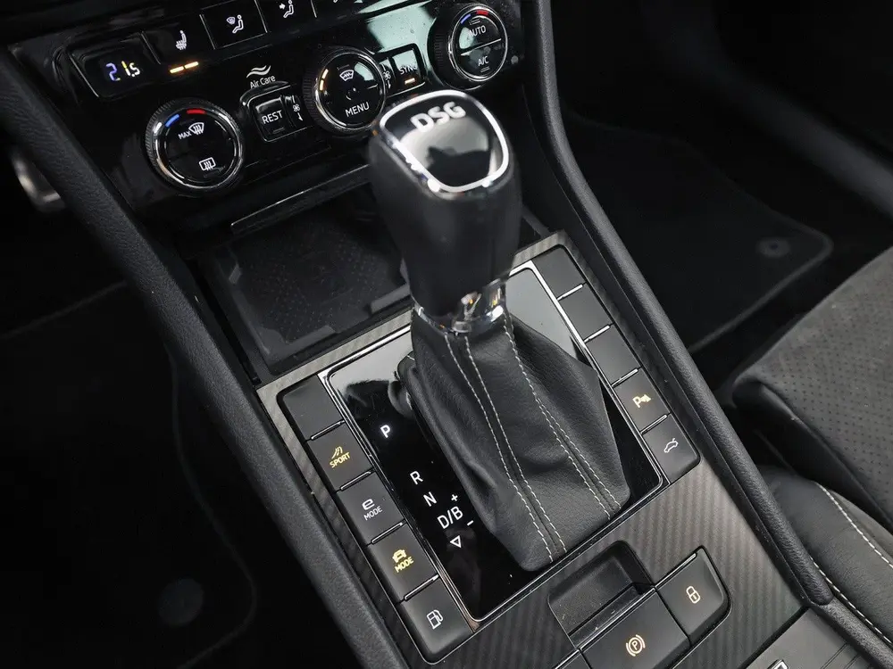 Skoda Superb 1.4 TSI iV Sportline 218Pk Automaat (VIRT uit 2020, foto 11