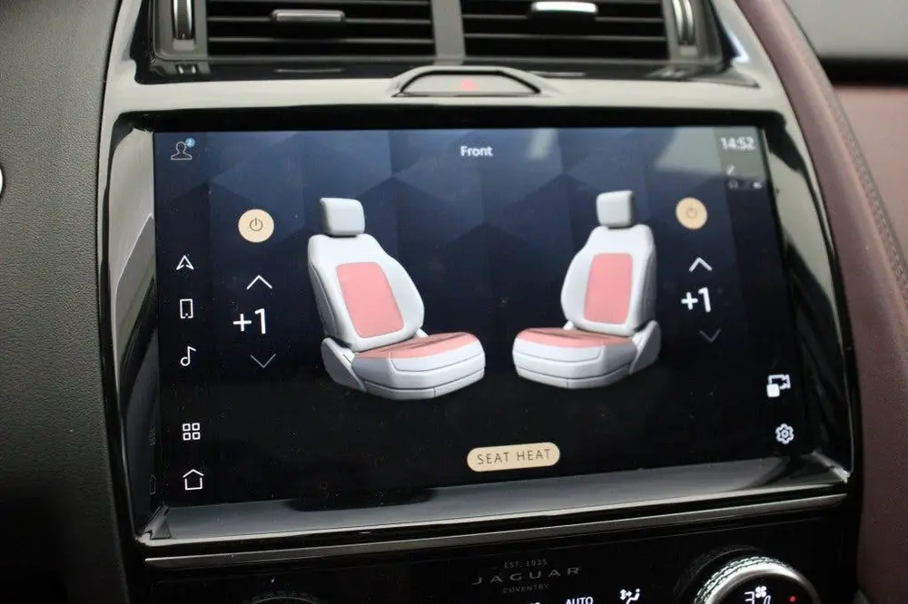 Jaguar E-Pace 1.5 P300e AWD R-Dynamic HSE - Panorama, Carpla uit 2022, foto 5