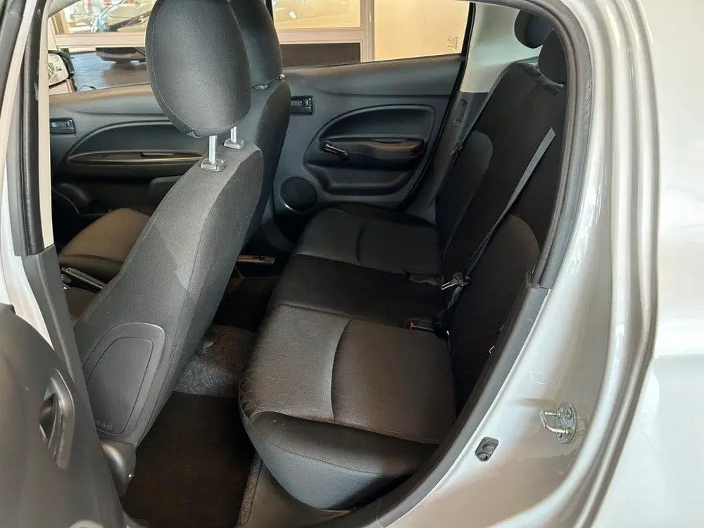 Mitsubishi Space Star 1.2 CONNECT+ uit 2022, foto 8
