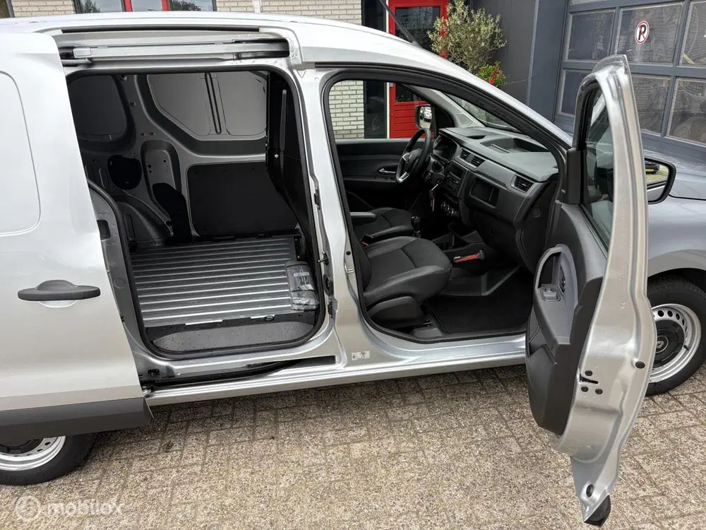 Renault Express 1.5 dCi 75 Comfort uit 2022, foto 9